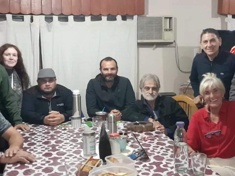 Nuevo País refuerza estructura bonaerense y Landa acompaña homenaje al Papa Francisco I