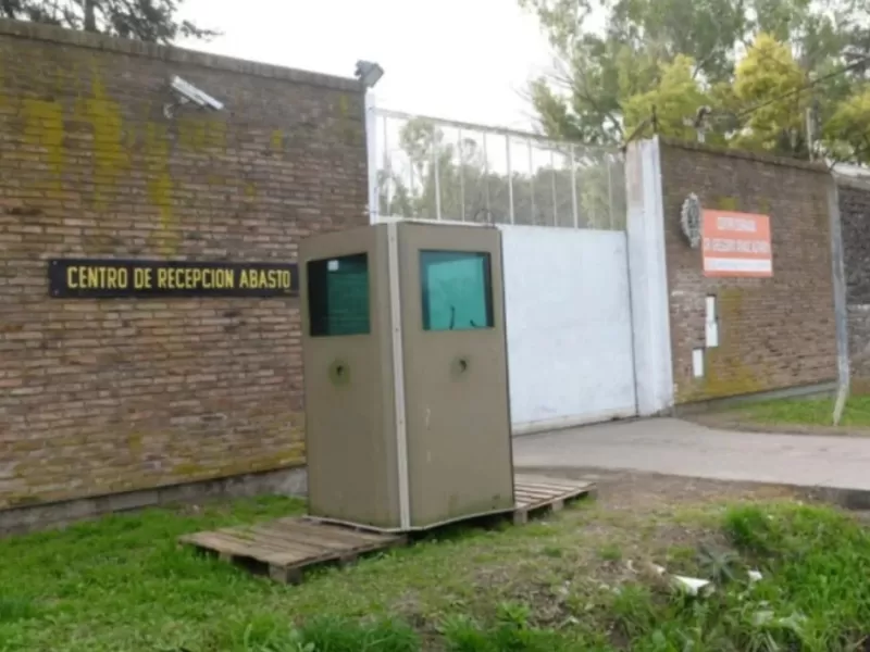 &iexcl;Alak dej&oacute; que se pudra el Eva Per&oacute;n II! Justicia clausura el centro de menores de La Plata