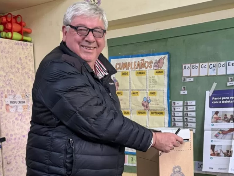 En R&iacute;o Negro, Cort&eacute;s redobla la presi&oacute;n sobre concejales y busca imponer sus condiciones en Bariloche