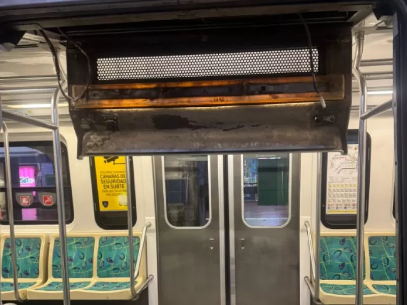 1300 pesos el boleto y el techo viajando suelto en el Subte de Jorge Macri