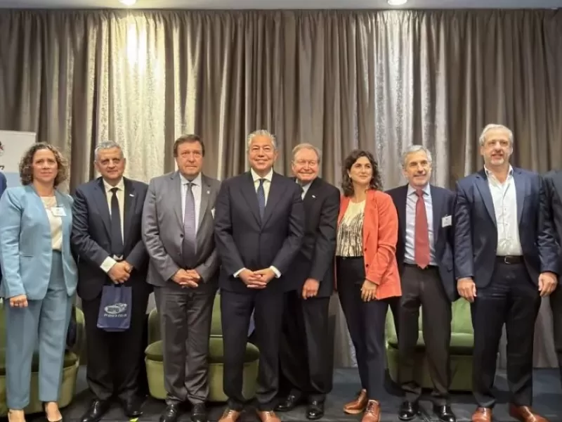 Neuqu&eacute;n avanza con el GNL como eje productivo y prepara una ley para atraer inversiones