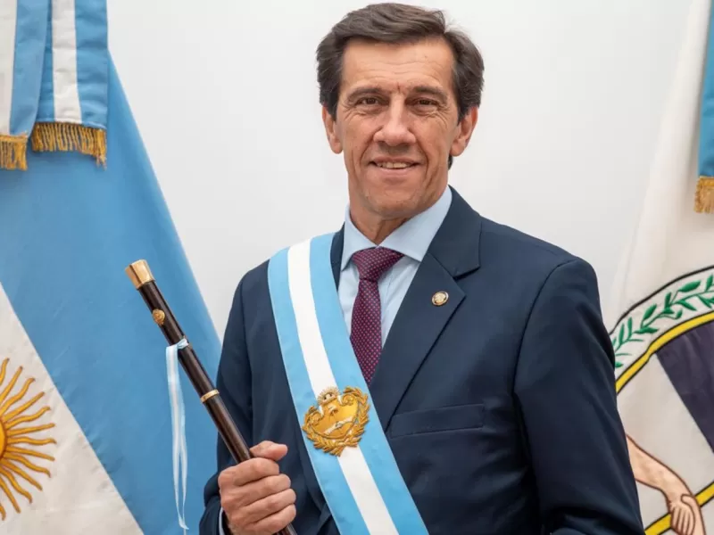 Denuncian v&iacute;nculos millonarios entre el Gobierno de Sadir y una empresa ligada a su familia