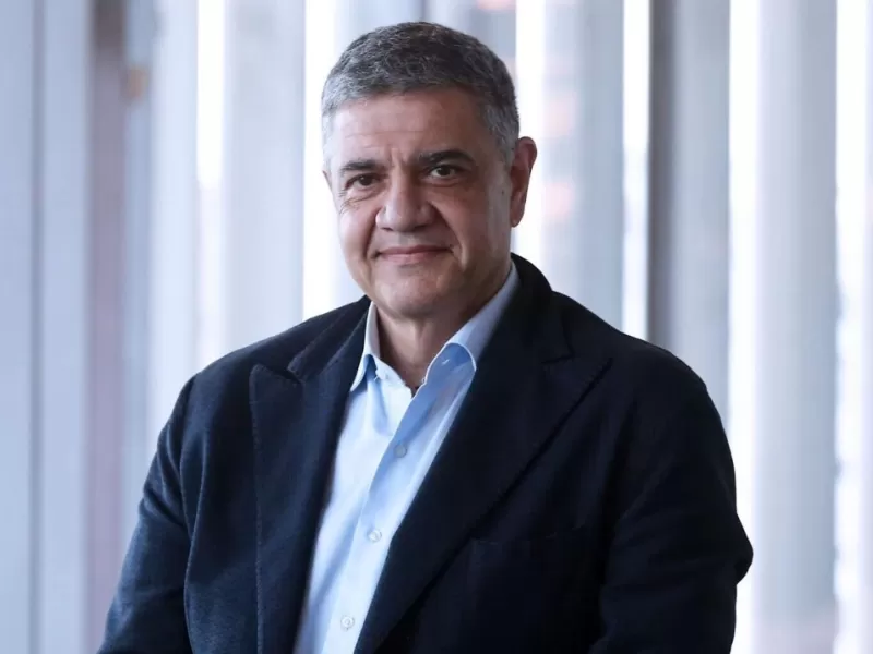 Jorge Macri manda la Polic&iacute;a por cartones y clausura un local mientras crecen las preguntas por la basura