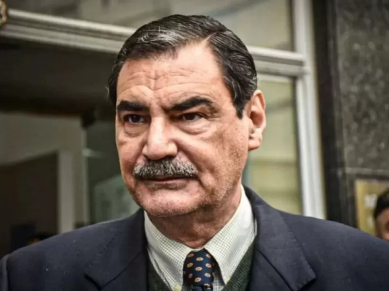 Destituyeron a Alfredo L&oacute;pez por sus posteos y su defensa denuncia un castigo a las opiniones personales