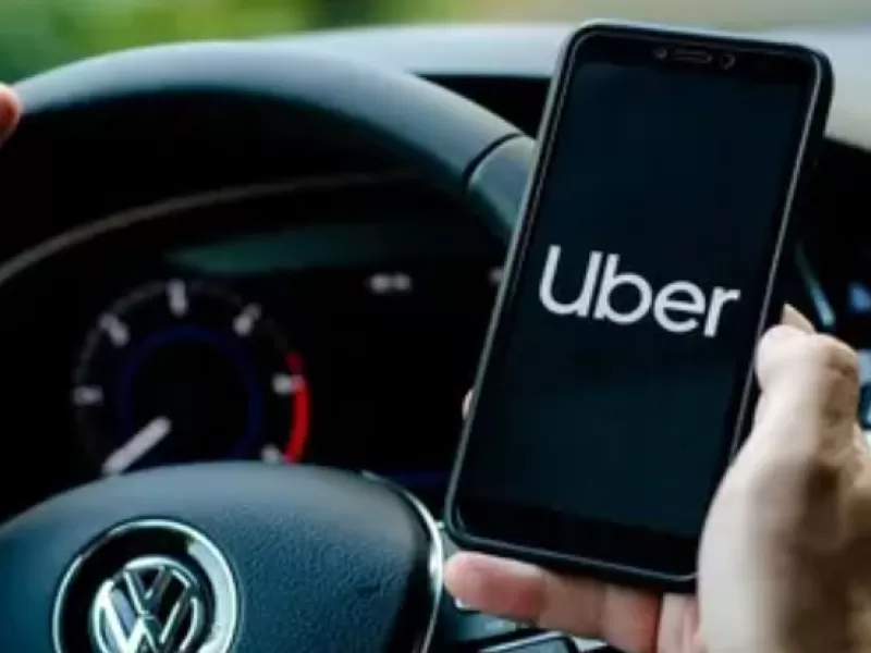 Uber anunci&oacute; que permitir&aacute; reservar hoteles y barcos desde su app y sum&oacute; nuevas funciones de viaje