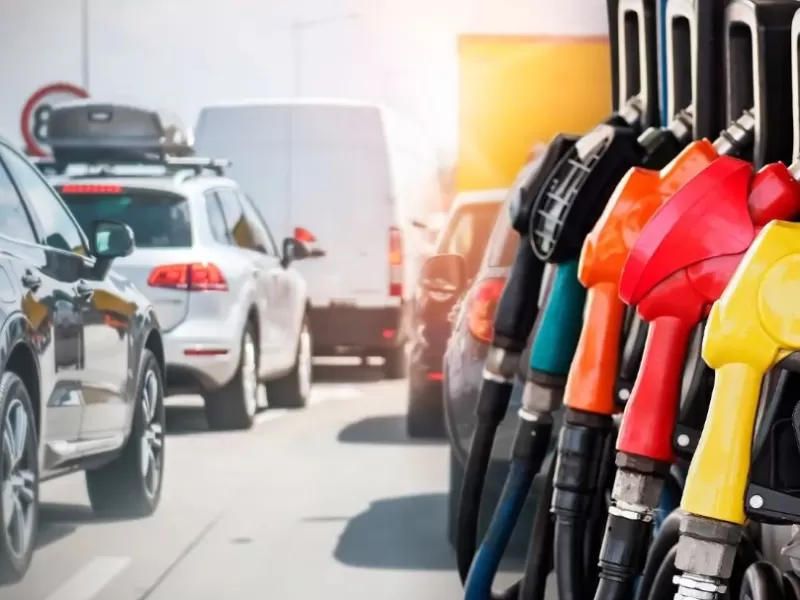 Nueva ca&iacute;da en venta de combustibles expone se&ntilde;ales de estancamiento econ&oacute;mico
