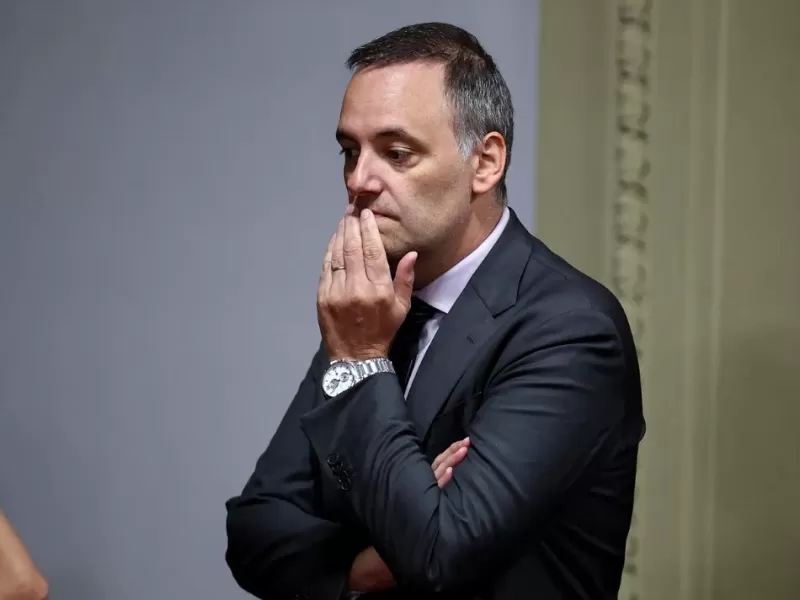 Adorni deber&aacute; explicar gastos y movimientos patrimoniales mientras una investigaci&oacute;n apunta a contratos de su entorno