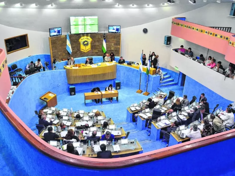 Río Negro enfrenta un nuevo pedido de deuda récord para 2026 por parte de Weretilneck