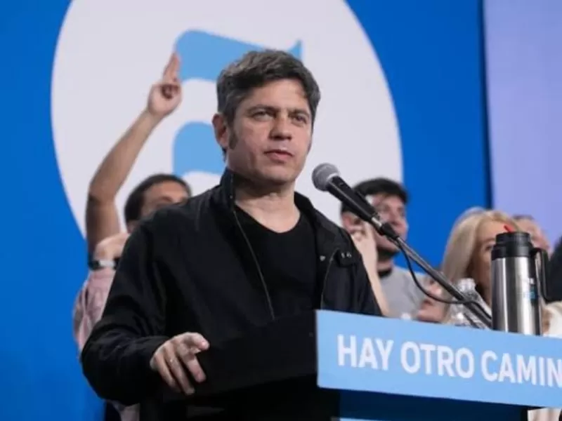 Kicillof se aferra a las PASO para contener la interna peronista mientras se empantana la reelecci&oacute;n de intendentes
