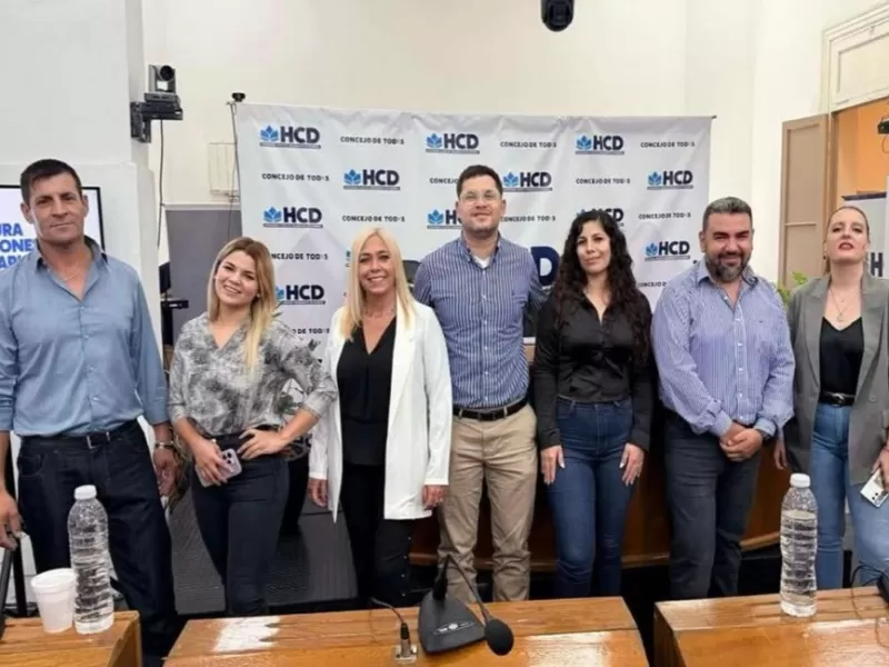 En Moreno, los libertarios acompa&ntilde;aron al kirchnerismo para homenajear al Indio Solari y dejaron sin debate la inseguridad