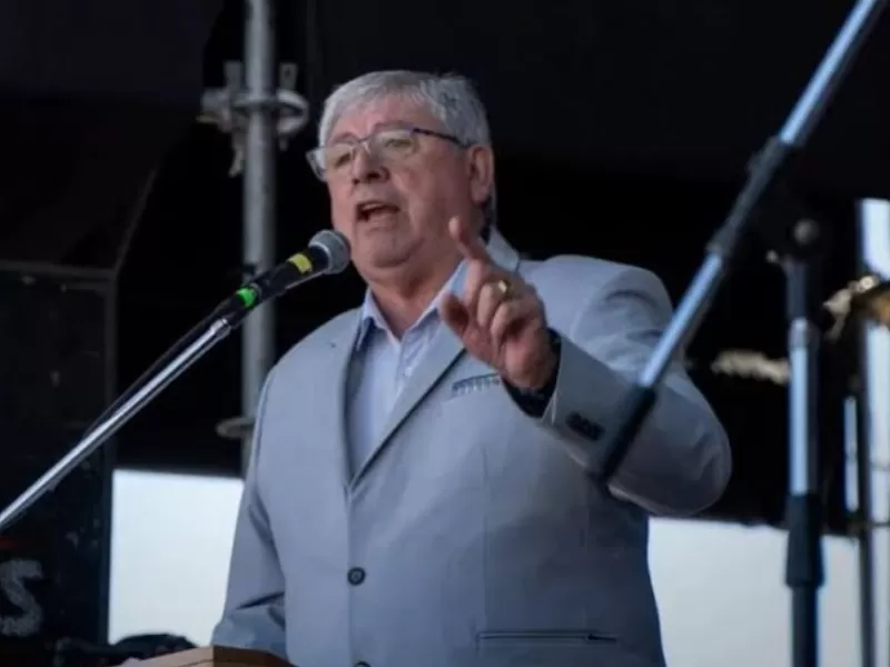 El desastre de Walter Cort&eacute;s en R&iacute;o Negro fuerza al Concejo a intervenir por el conflicto del Cerro Catedral