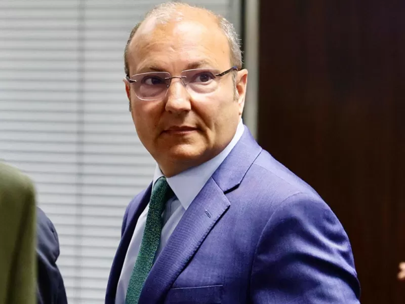Gast&oacute;n Salmain, el exjuez que habr&iacute;a cobrado coimas por d&oacute;lares oficiales, ir&aacute; preso a su casa con tobillera