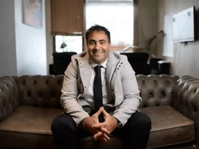 Marcelo Peña combina su experiencia penal con una candidatura en la Octava Sección Electoral