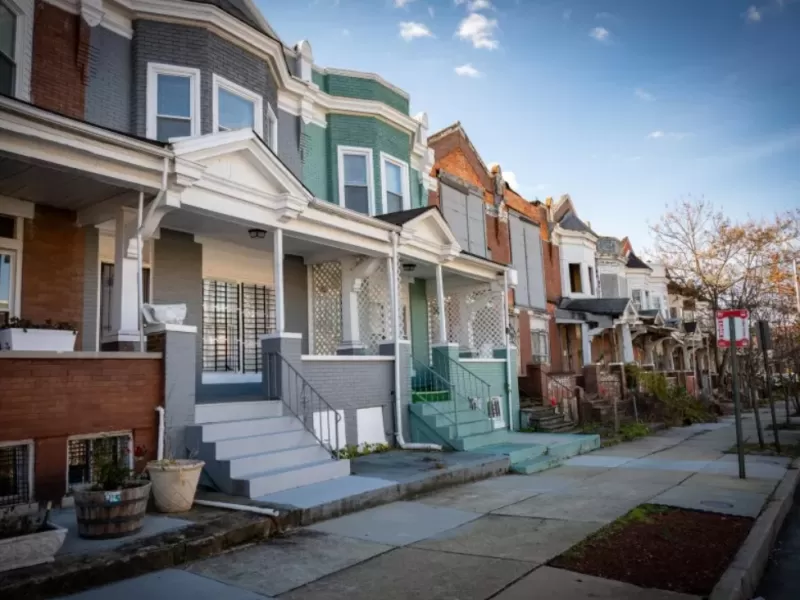 El platense Fernando Plastino enfrenta acusaciones por un presunto fraude inmobiliario que involucra más de 200 propiedades en Baltimore