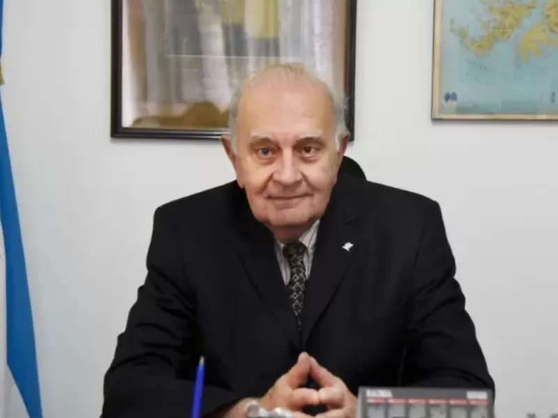 UNIR qued&oacute; envuelto en denuncias por actas truchas, fondos bajo sospecha y una feroz pelea de poder