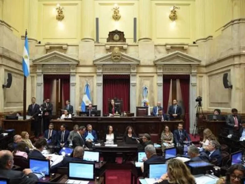 Advierten que el Gobierno busca debilitar la Ley de Tierras y crece la presi&oacute;n para frenar el proyecto
