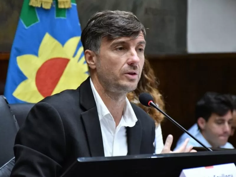 Mor&oacute;n estalla con Ghi rompiendo con Sabbatella, armando bloque propio y quedando sin control del Concejo