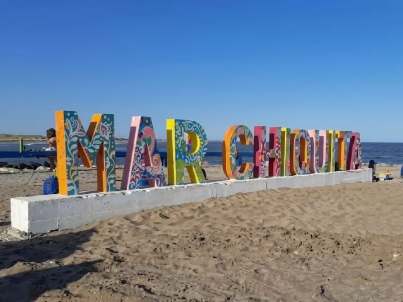 Mientras crecen las fotos pol&iacute;ticas, en Mar Chiquita se acumulan reclamos por abandono y tarifas impagables