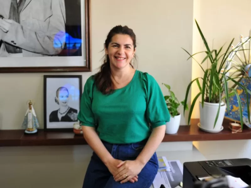 Desde Moreno, la funcionaria de Obras P&uacute;blicas avanza con locales en General Rodr&iacute;guez mientras crecen dudas sobre los fondos