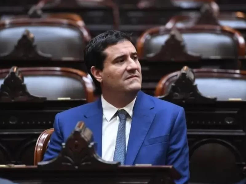Maximiliano Abad, en medio de una transición convulsionada: emboscada política en Mar del Plata y tensiones en Tandil