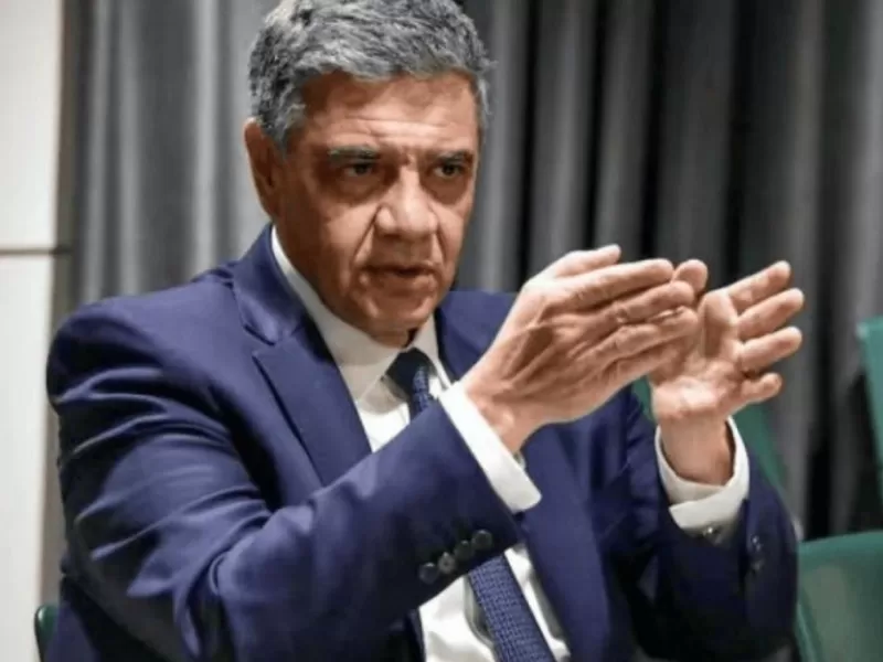 Jorge Macri reconoce a los buenos maestros... con un descuento del 30 por ciento en el sueldo