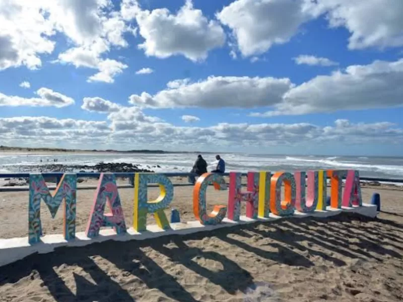La Costa Norte protesta en Mar Chiquita mientras la oposici&oacute;n evita confrontar por las tarifas de Arbolito