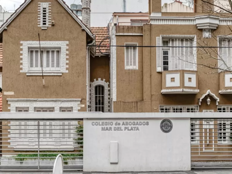 Crece la pol&eacute;mica en Mar del Plata por el doble rol de Leandro Gab&aacute;s al frente de la entidad y un juzgado municipal