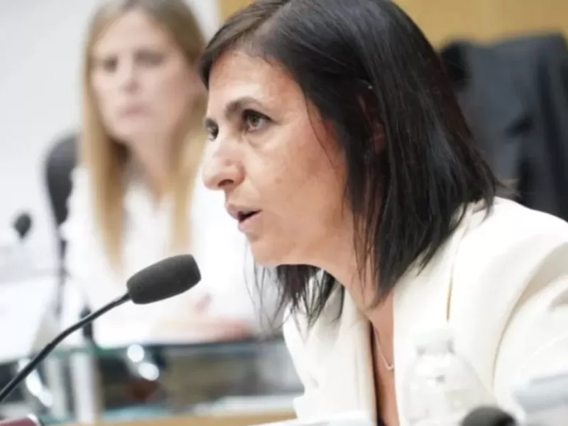 R&iacute;o Negro pierde otra dirigente del oficialismo y La Libertad Avanza suma a Marcela Abdala para fortalecer su armado
