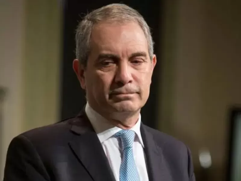 Un jard&iacute;n saqueado y una esquina bajo amenazas complican el discurso de gesti&oacute;n de Julio Alak