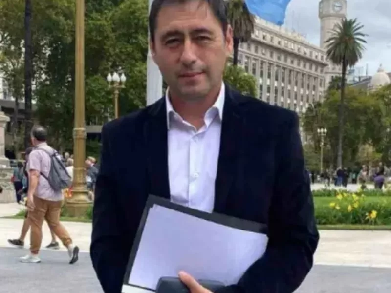 R&iacute;o Negro perdi&oacute; al &uacute;nico intendente de Milei tras la suspensi&oacute;n de Marcelo Rom&aacute;n y la UCR volvi&oacute; a gobernar Allen
