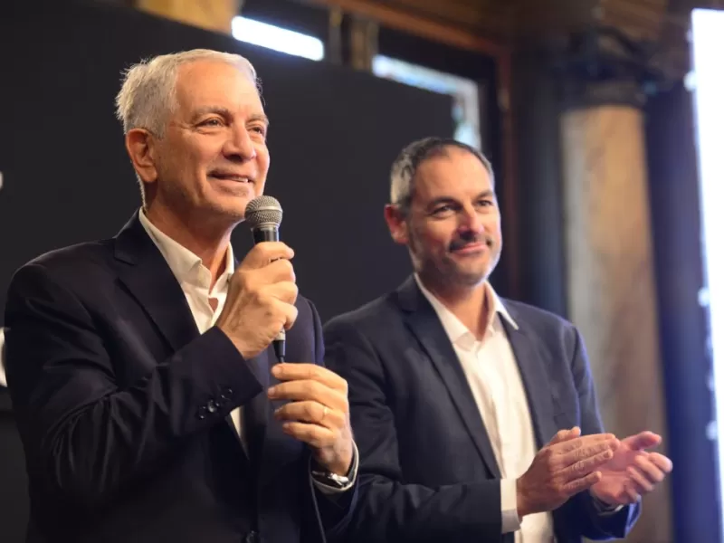 Julio Alak arm&oacute; un organismo contra inundaciones y ni &eacute;l sabe qui&eacute;n lo paga
