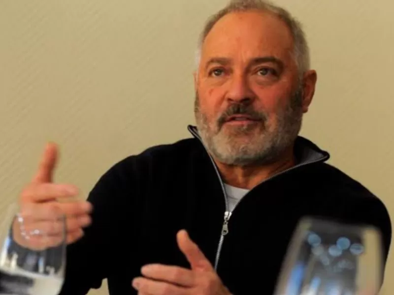 Liberman desaf&iacute;a a Pareja y agita la interna libertaria por el control de Bah&iacute;a Blanca