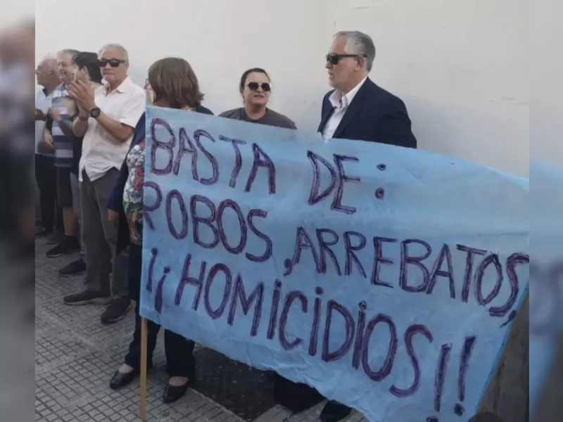 Morón: la Comisión de Seguridad reabre el pedido de interpelación al intendente tras un crimen que conmovió al distrito