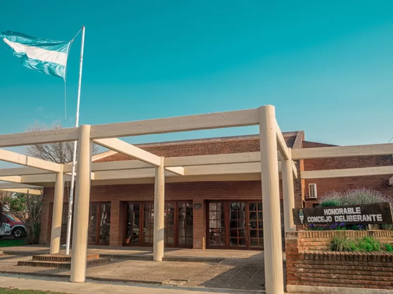 Concejales de La Libertad Avanza impulsan en Villa Gesell una ordenanza de Ficha Limpia