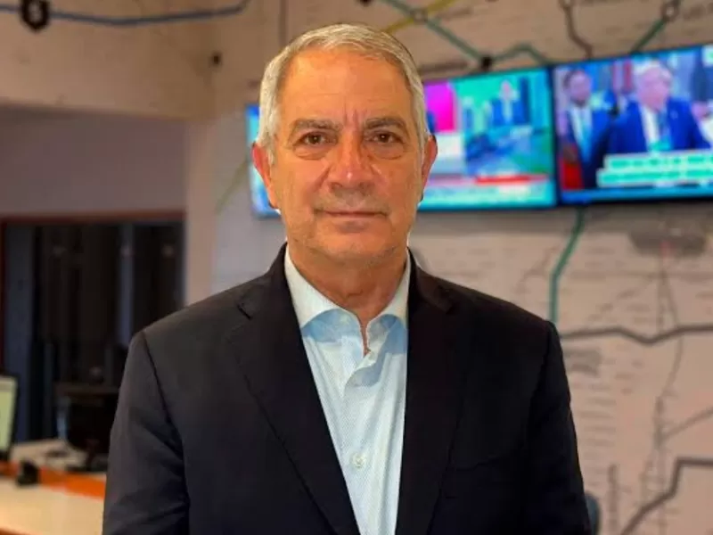 Con Julio  Alak, pedir permiso para construir tarda m&aacute;s que hacer la obra en La Plata