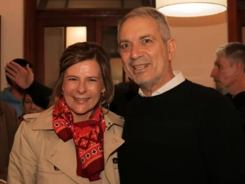 Esc&aacute;ndalo pol&iacute;tico en La Plata: ni los propios lo aguantan y Alak ya recibe munici&oacute;n desde su propia tropa