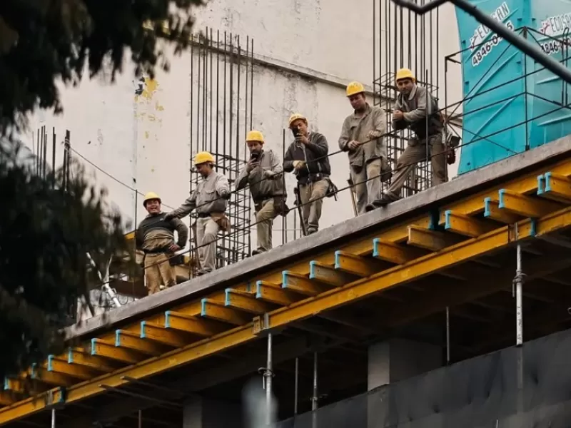 La industria y la construcci&oacute;n profundizaron su ca&iacute;da en noviembre y exponen el deterioro econ&oacute;mico