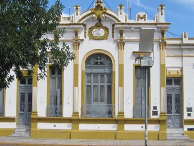 Denuncian que Moreno habr&iacute;a enviado maquinaria y luminarias municipales a General Rodr&iacute;guez
