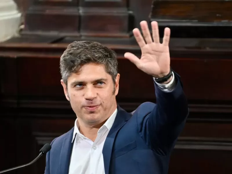 Kicillof intenta frenar la fuga de intendentes mientras la Liga gana poder y amenaza su armado bonaerense