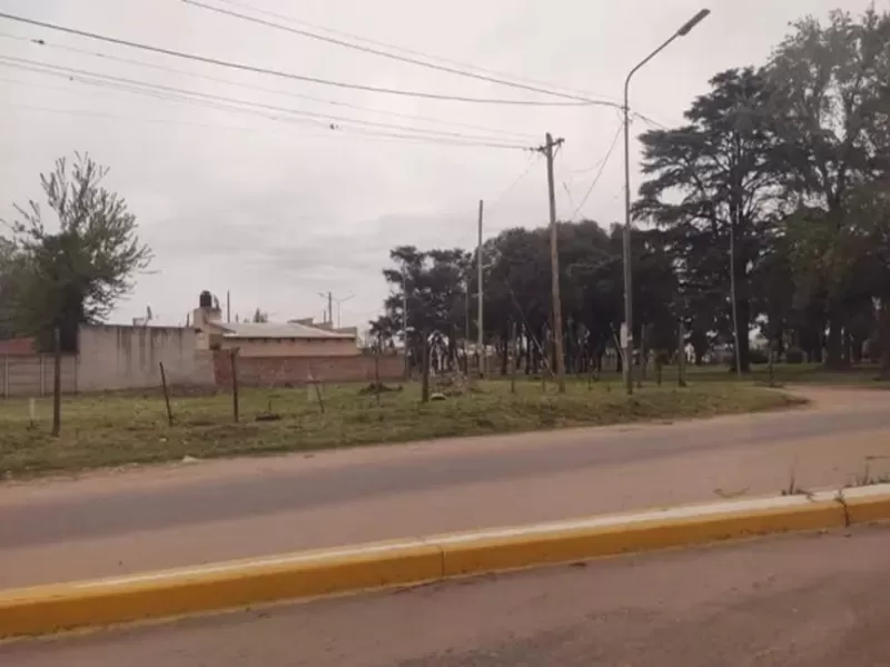 25 de Mayo: un terreno donado para viviendas, la entrega gratuita de los libertarios y el silencio de Eg&uuml;en