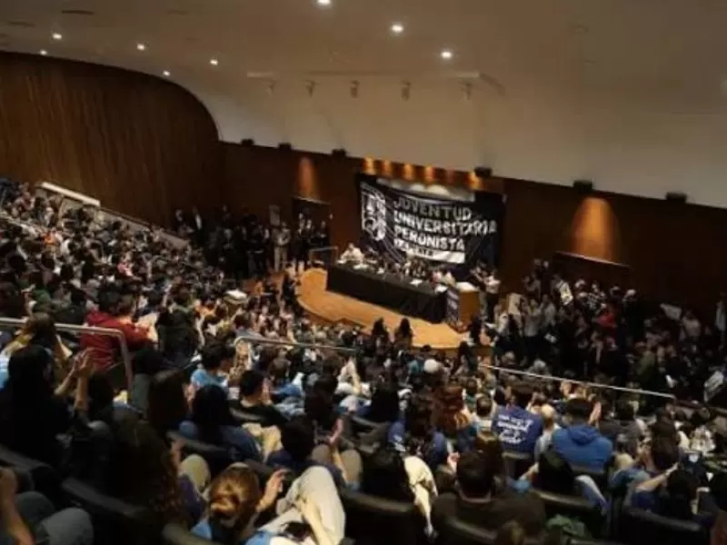 Alak vuelve a quedar bajo la lupa por actos partidarios en espacios p&uacute;blicos