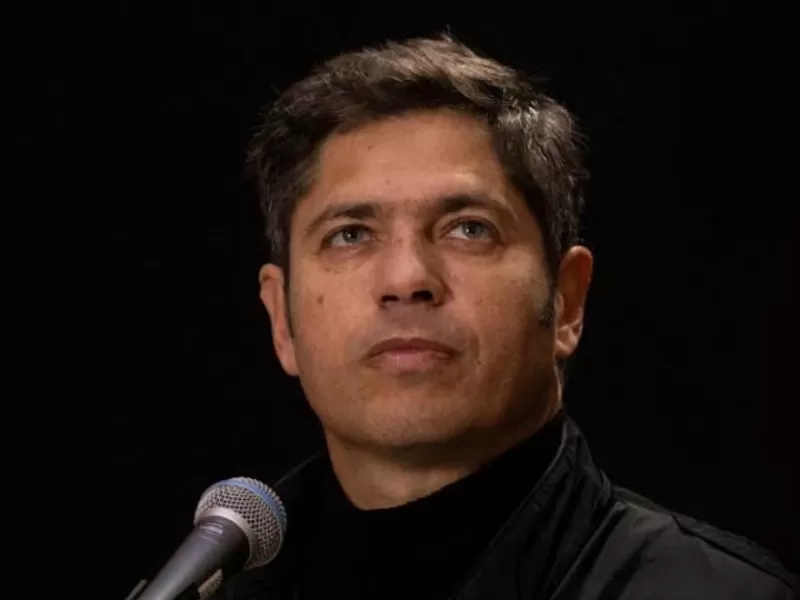 Axel Kicillof enfrenta nuevas cr&iacute;ticas por docentes enfermos que denuncian obst&aacute;culos para obtener licencias m&eacute;dicas
