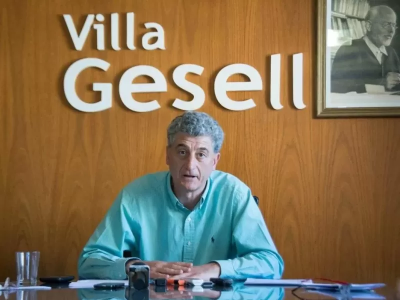 Villa Gesell expone a Barrera con una citaci&oacute;n inc&oacute;moda por un presupuesto que no logra sostener