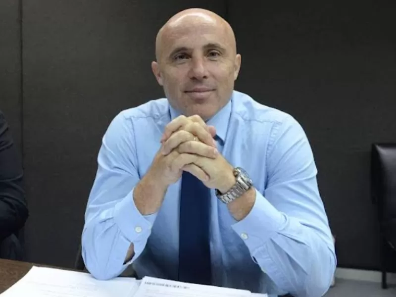 Pettigiani desmiente la versi&oacute;n de Montenegro y pone bajo sospecha la concesi&oacute;n del Minella en Mar del Plata