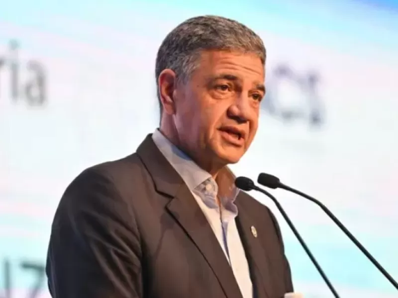 &iquest;Se tat&uacute;a el nombre de Milei en el pecho? Jorge Macri descuartiza el Estado porte&ntilde;o con despidos masivos