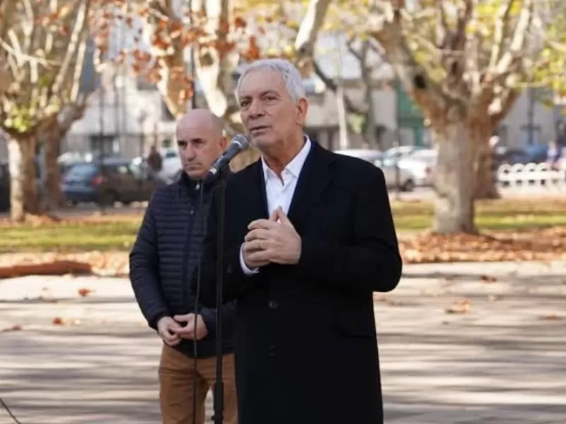 Sin ba&ntilde;os ni respuestas de Julio Alak: el calvario de los pacientes del CAP 19 de Villa Elvira