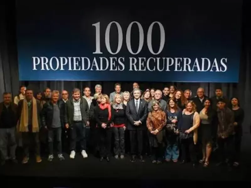 Mil desalojos y ni un techo: Jorge Macri festeja lo que CABA no resuelve
