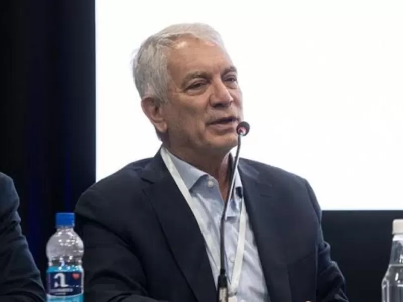 Esc&aacute;ndalo en La Plata: denuncian 13 contratos de Julio Alak con presuntos prestanombres y audios comprometedores