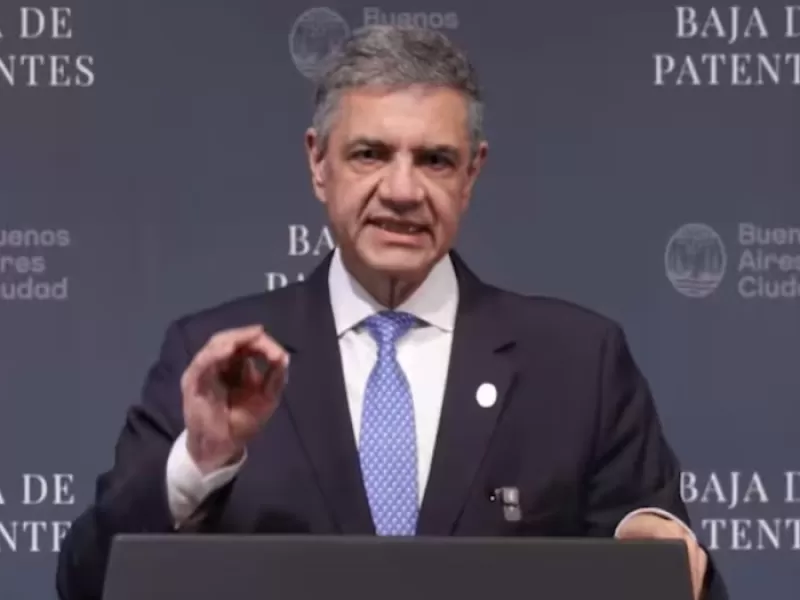 Jorge Macri recorta enfermeros y despu&eacute;s se pregunta por qu&eacute; las camas de terapia no funcionan