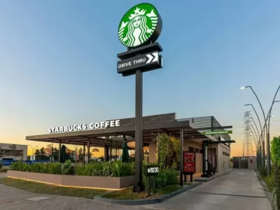 La polic&iacute;a allan&oacute; la sede de Starbucks Korea por una campa&ntilde;a publicitaria vinculada al levantamiento de Gwangju